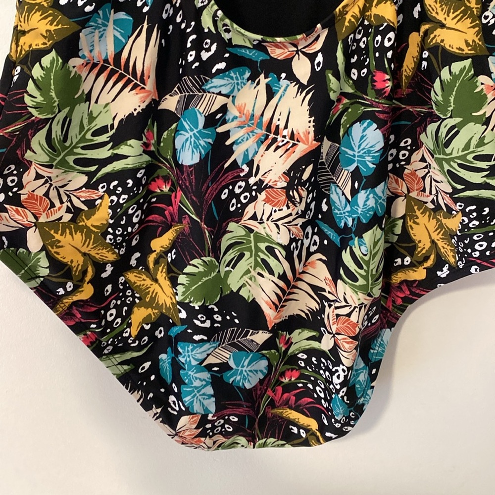 Ocean Pacific Ladies XL One Piece Tropical Swimwear -previously worn a few times - Picture 9 of 11